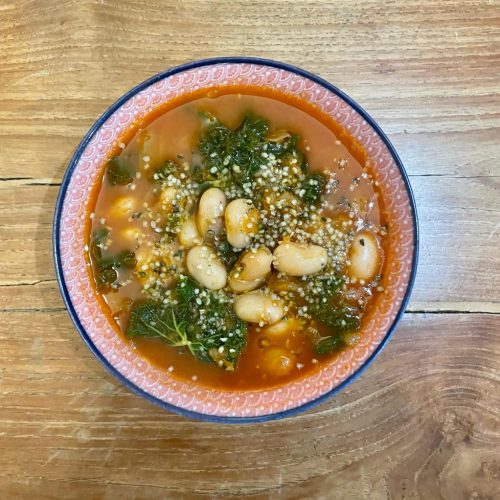 vegan high protein bean and kale soup